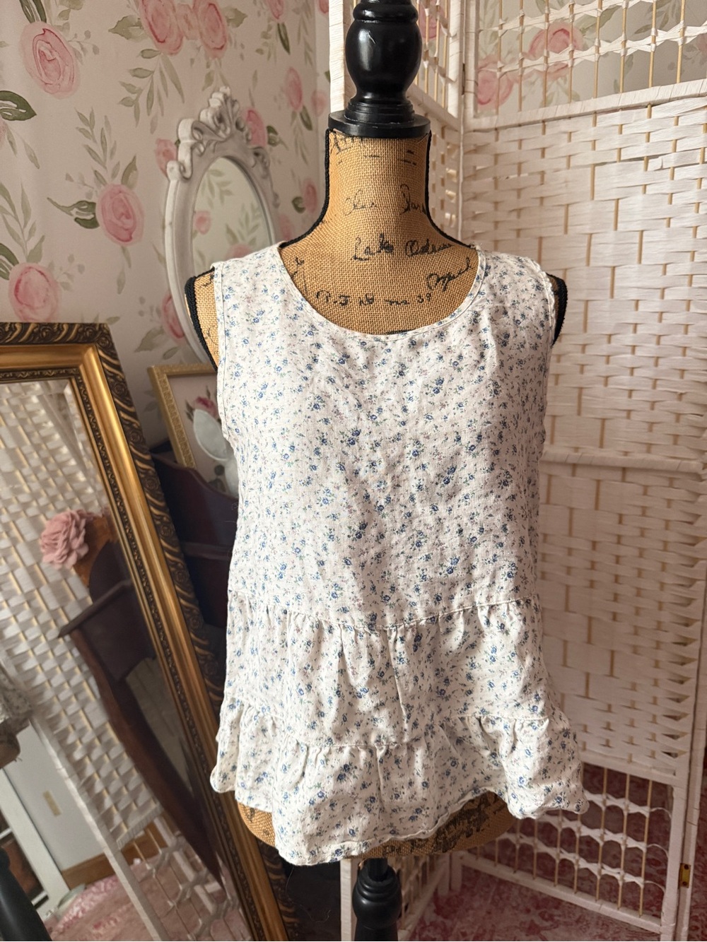 Shabby-Chic Linen Blue Floral Ruffle Hem Top